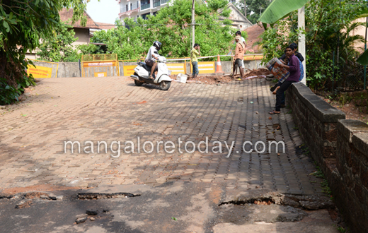 Bendoor road damage